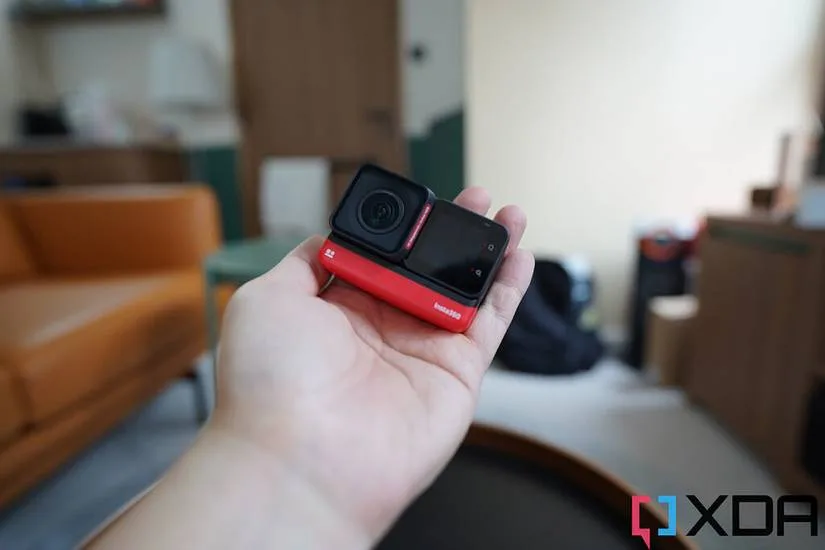 Insta360 ONE RS camera image 3